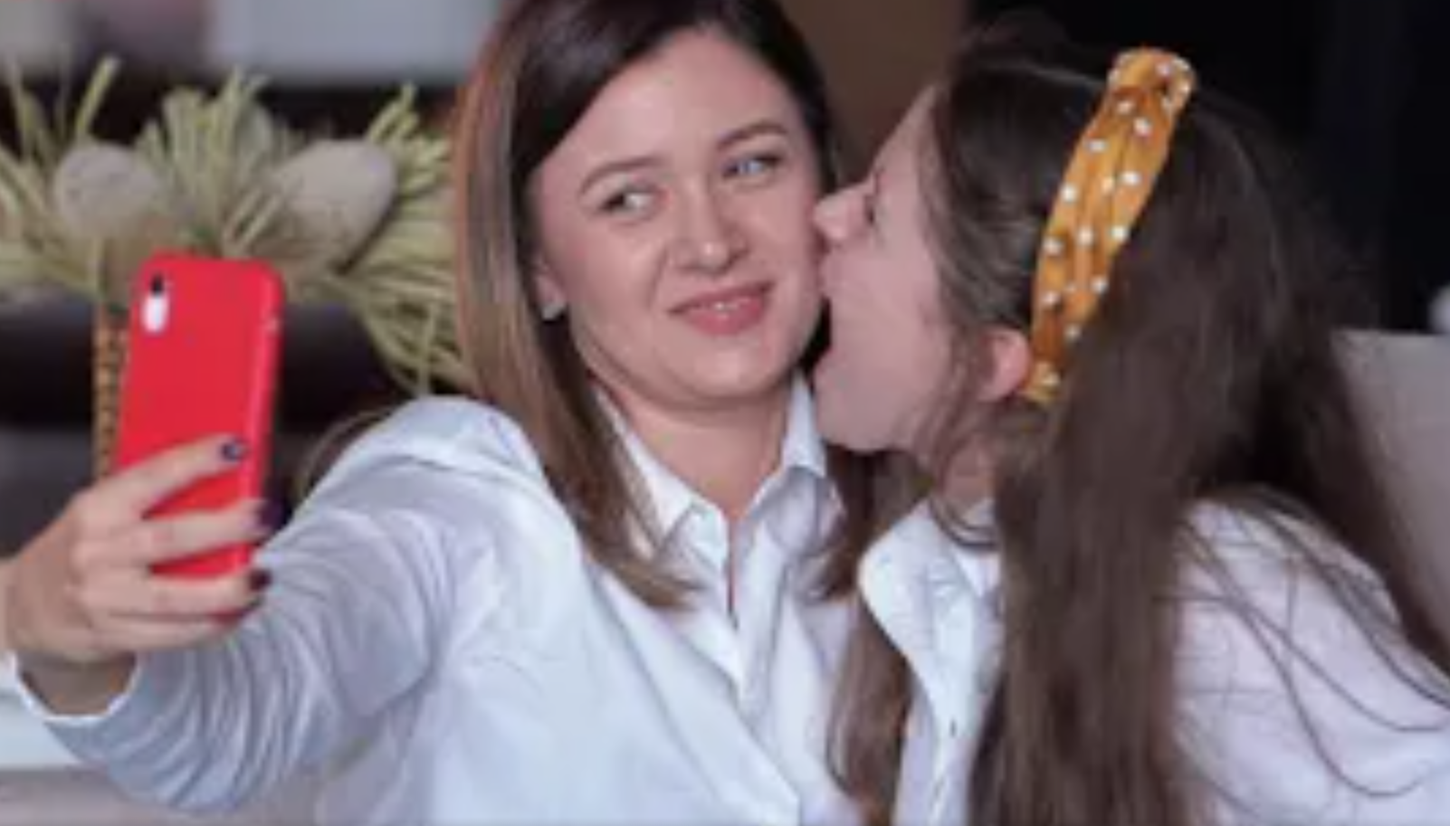 Cum înțelegem că a venit momentul potrivit când îi putem încredința copilului propriul gadget?